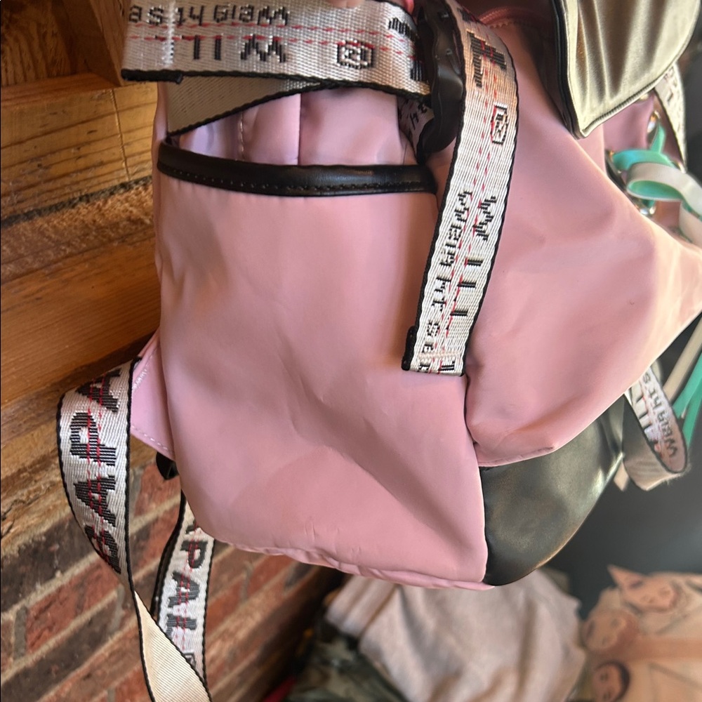 Fendong Girls Korean style pink and black backpack bow knot fur ball, charger - Picture 3 of 14
